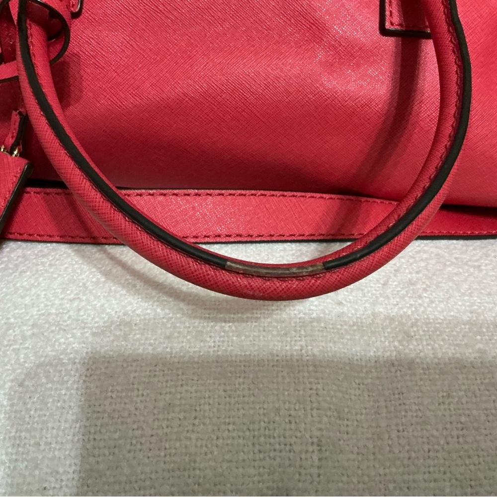 Elegant Red Michael Kors Handbag - Picture 10 of 16